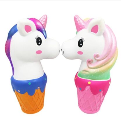 SQUISHY. UNICORNIO EN CUCURUCHO